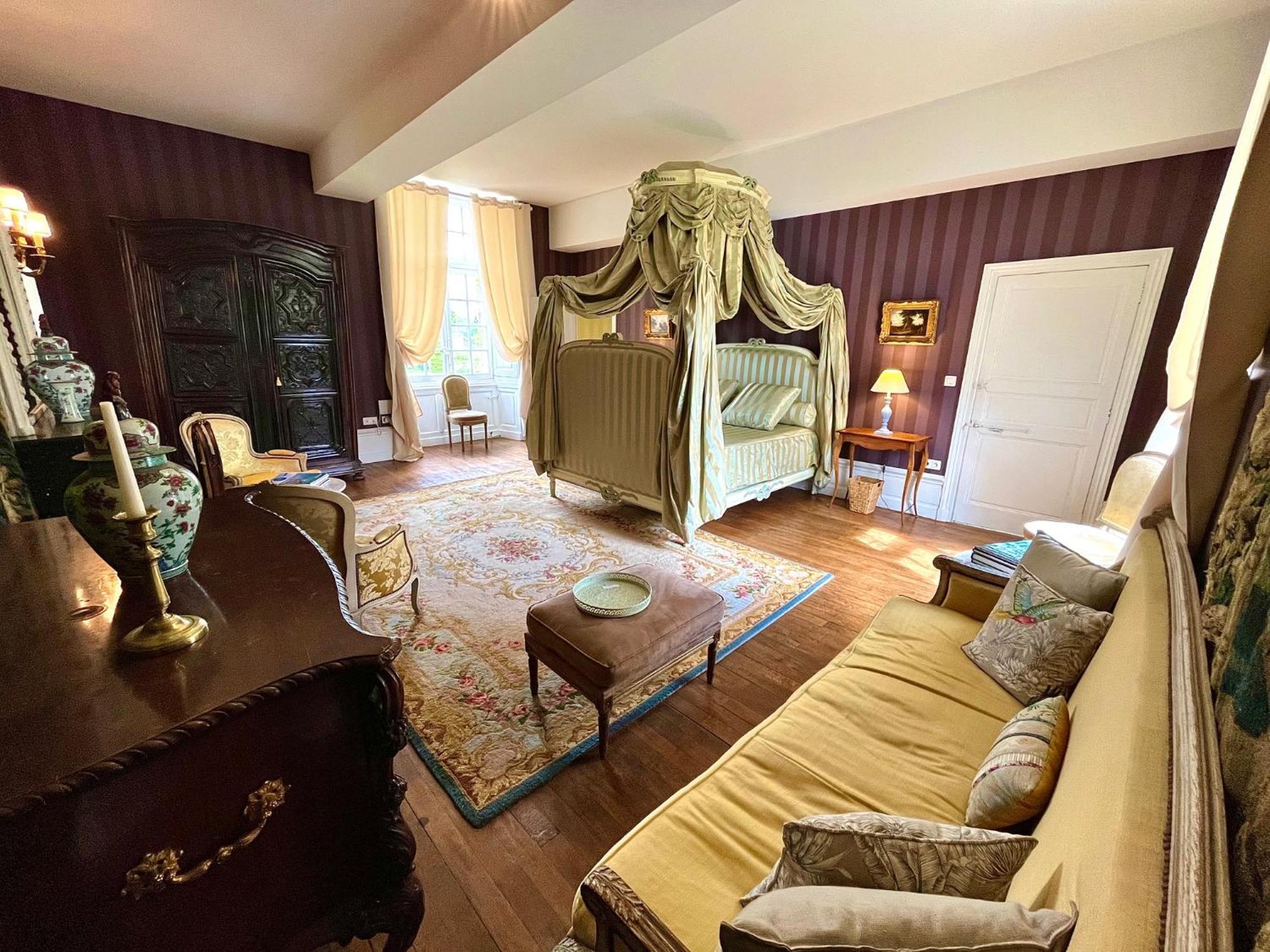 Chateau De Cadouzan Saint-Dolay Bagian luar foto